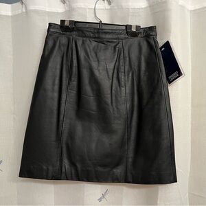 Gorgeous black Leather Skirt from the 90’s